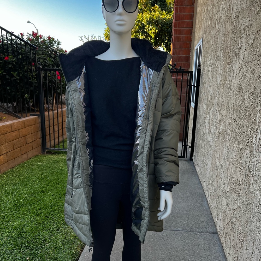 Columbia sportswear company / women puffer long jacket - Picture 5 of 8